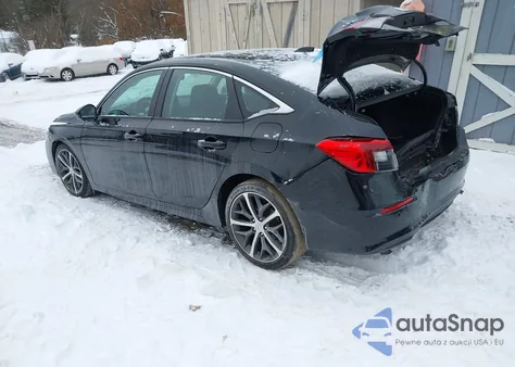 2024 Honda Civic Touring z USA, uszkodzony, nr VIN 2HGFE1F97RH303505